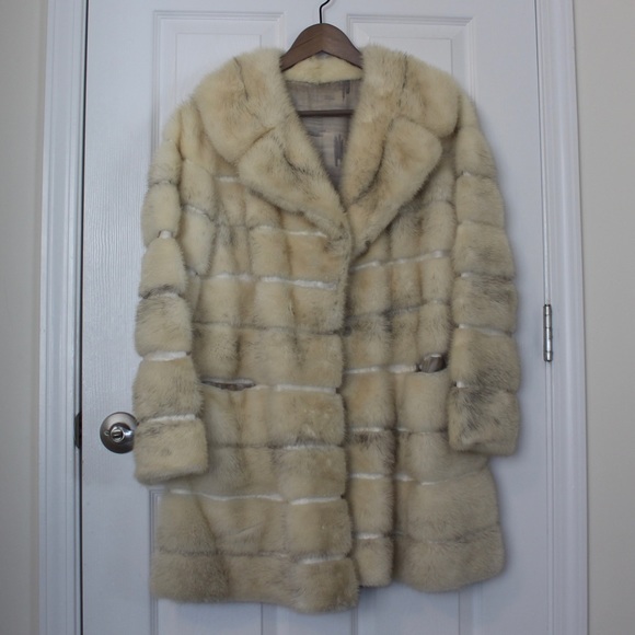 NELSON FURS Long Fur and Leather Coat With Removable Bottom - Picture 3 of 16